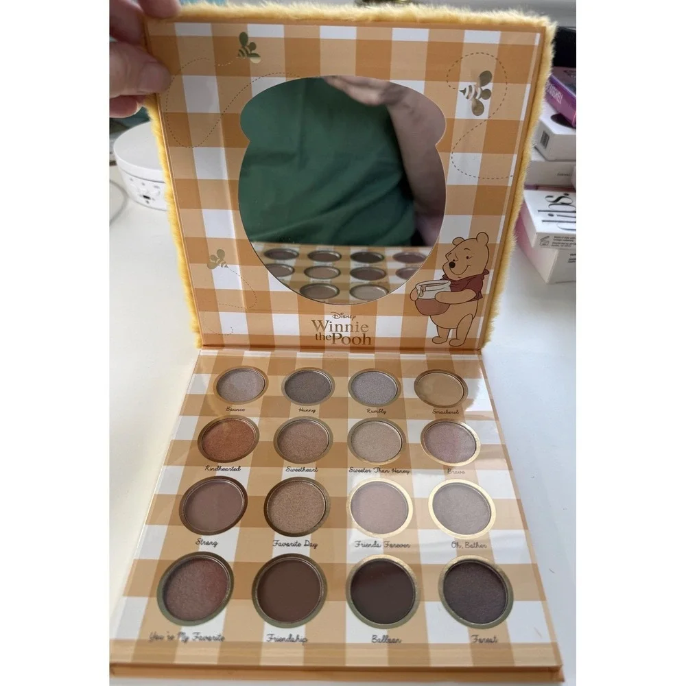 Disney‎ Winnie the Pooh Scented Lip Balm and Large Fuzzy Eyeshadow Palette Set